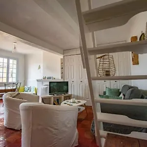  Appartement T3 Centre Historique, Parking France